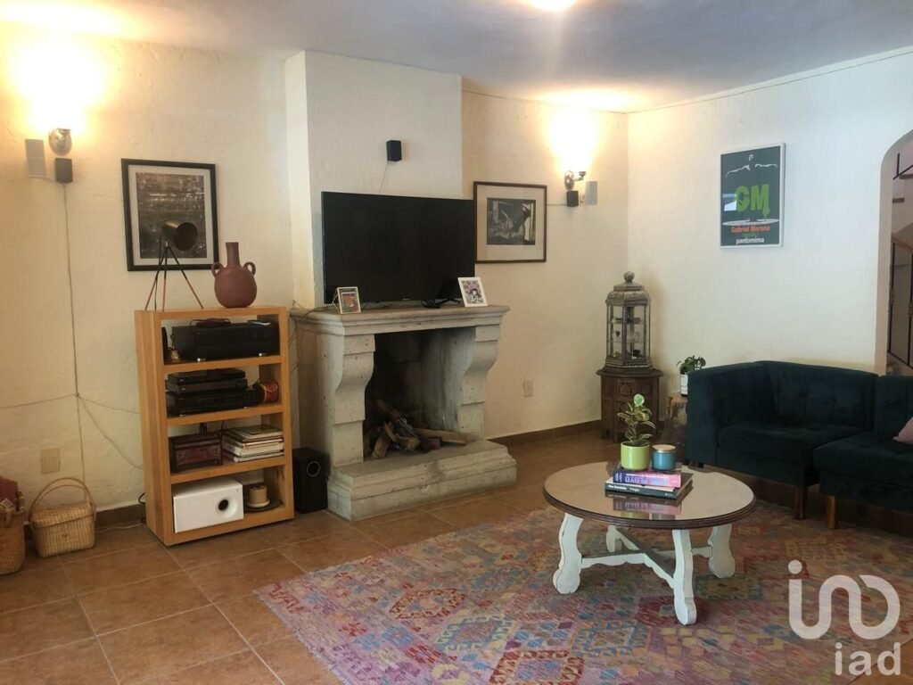 EN VENTA CASA EN PRIVADA DE 7 CASAS EN CHAMILPA.