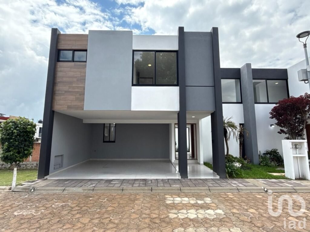 CASA NUEVA EN VENTA CON CASA CLUB Y RÁPIDO ACCESO A PERIFÉRICO
