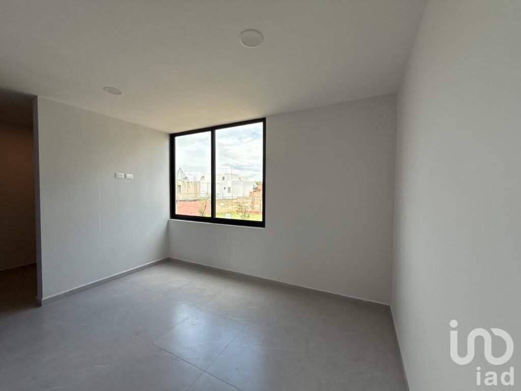 CASA NUEVA EN VENTA CON CASA CLUB Y RÁPIDO ACCESO A PERIFÉRICO