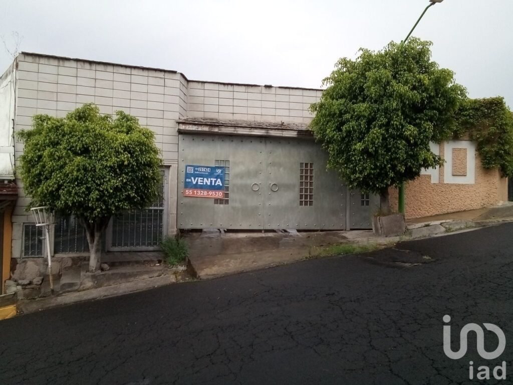 CASA EN VENTA CON JARDIN Y ALBERCA EN MAYORAZGOS ATIZAPAN DE ZARAGOZA