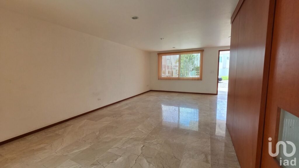 CASA EN VENTA EN LOMAS II, CLUSTER CAPELLANIA