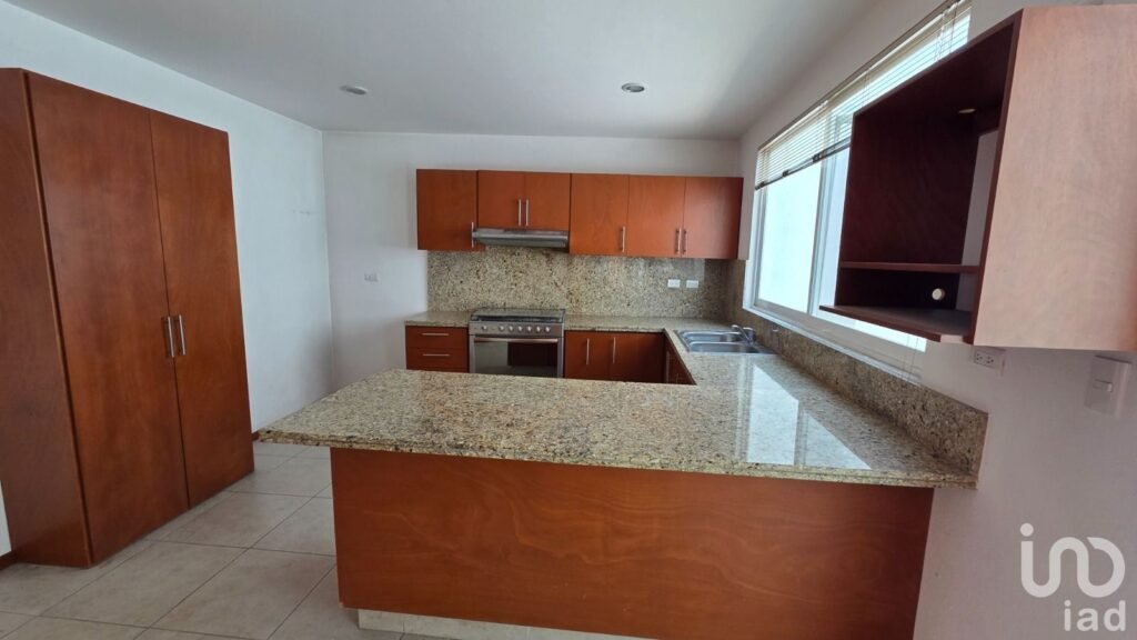 CASA EN VENTA EN LOMAS II, CLUSTER CAPELLANIA