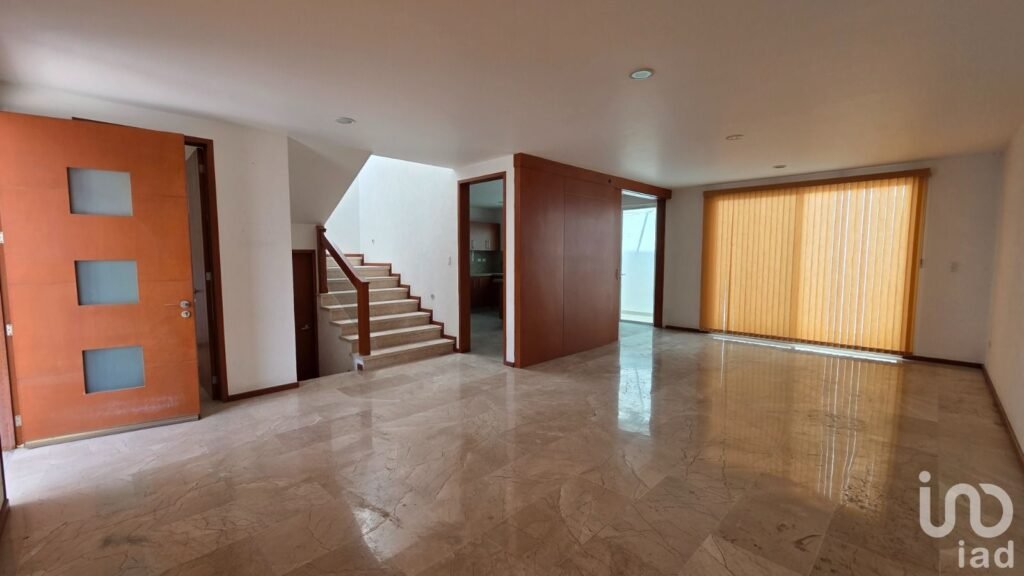 CASA EN VENTA EN LOMAS II, CLUSTER CAPELLANIA