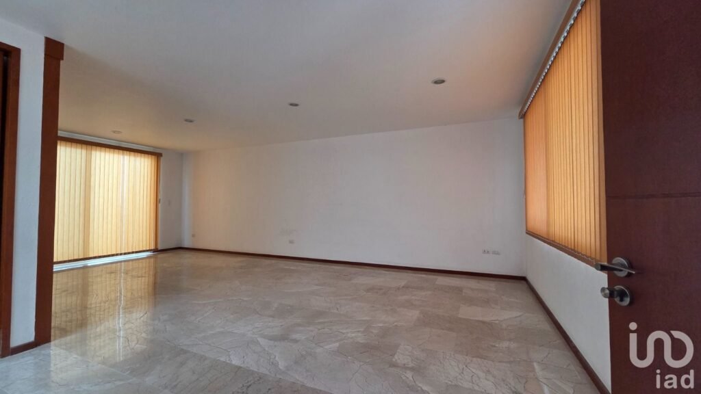 CASA EN VENTA EN LOMAS II, CLUSTER CAPELLANIA