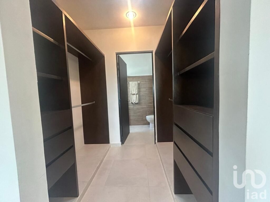 Casa Nueva en Venta  con sala a doble altura