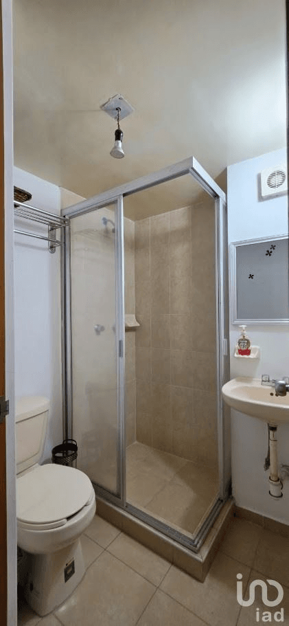 DEPARTAMENTO EN VENTA EN BUENAVISTA A DOS CUADRAS DE LA ESTACIÓN DEL METRO GUERRERO, CDMX