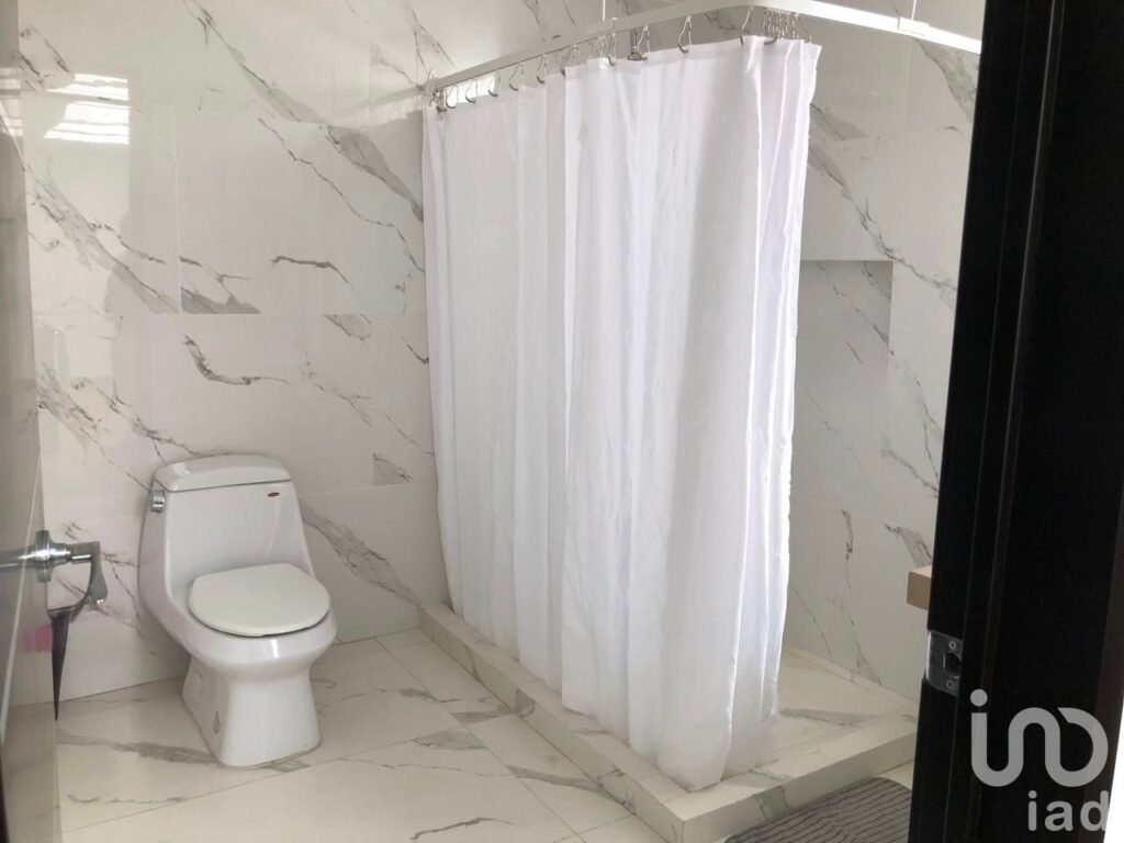 CASA EN VENTA  AL SUR DE LA CIUDAD DE PUEBLA  EN XILOTZINGO CERCA DEL IPETH