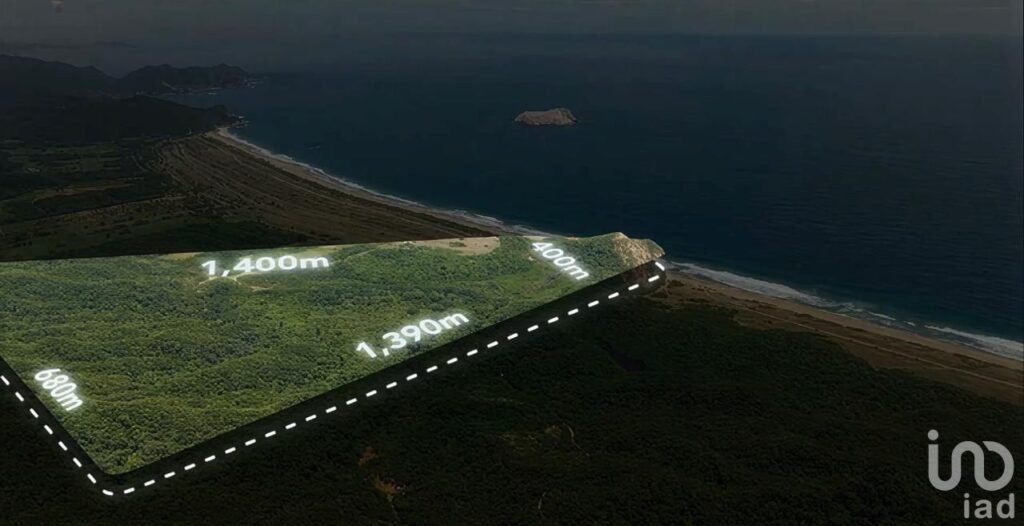 SE VENDEN 67 HAS CON 400MTS2 DE PIE DE PLAYA EN PLAYA DE ORO MANZANILLO COLIMA