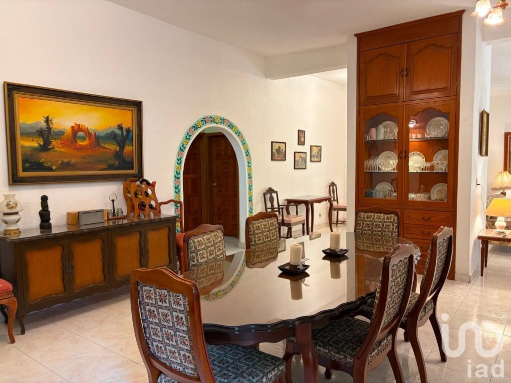 Casa de Una Planta, 3 Habitaciones con Baño y Extenso Jardín en Emiliano Zapata, Morelos
