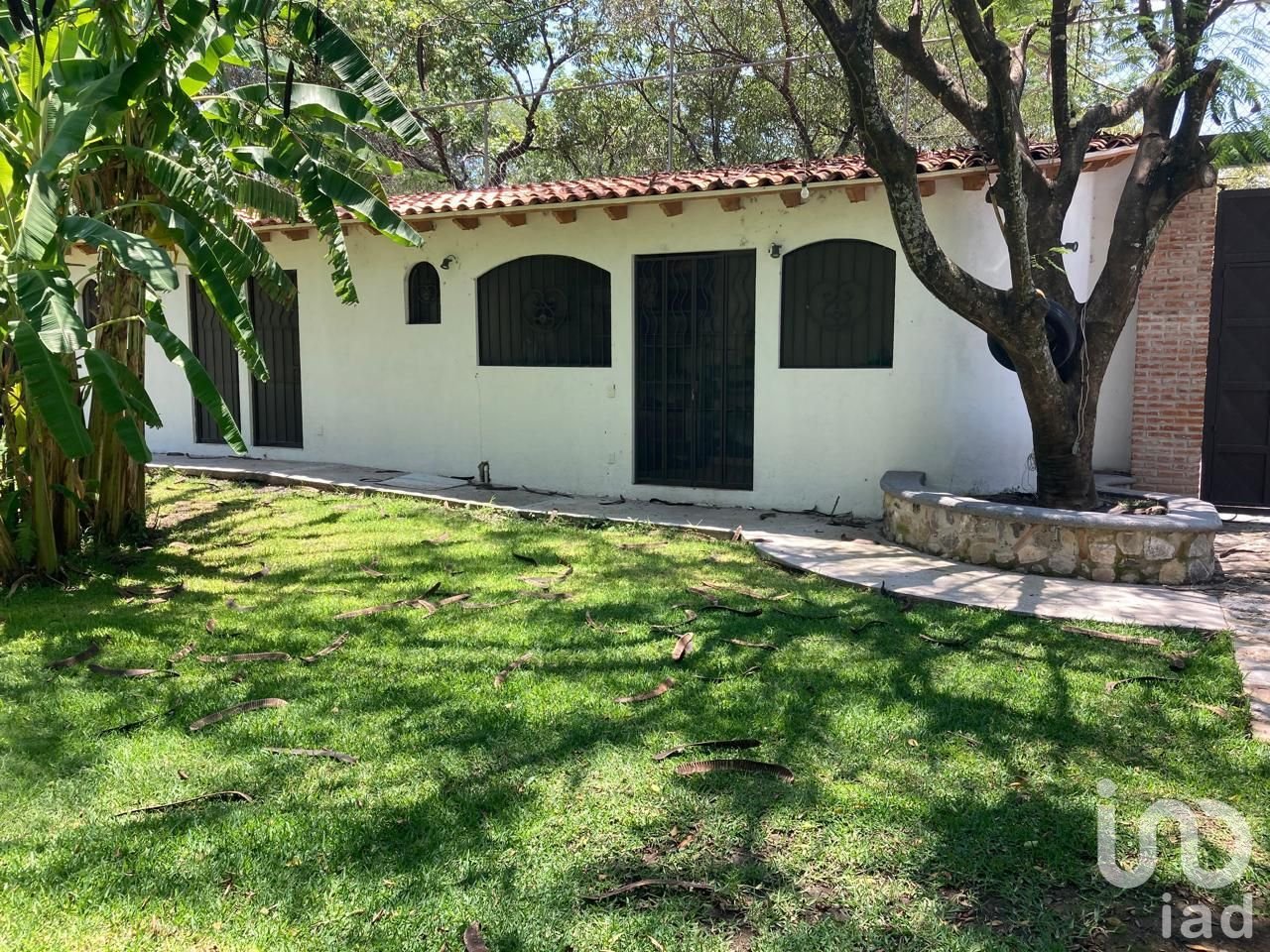Casa de Una Planta, 3 Habitaciones con Baño y Extenso Jardín en Emiliano Zapata, Morelos Casa de Una Planta, 3 Habitaciones con Baño y Extenso Jardín en Emiliano Zapata, Morelos