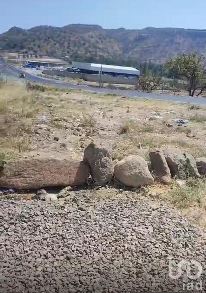 SE VENDE TERRENO DE 438000 METROS CUADRADOS EN CARRETERA A SAN CRISTOBAL JALISCO KM12