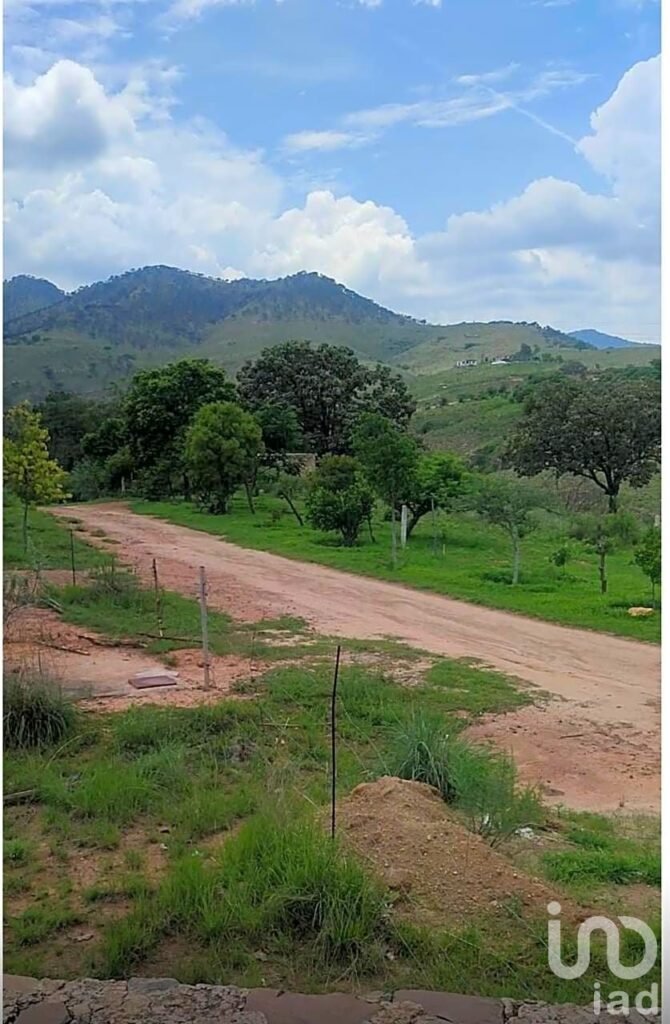 SE VENDE TERRENO DE 438000 METROS CUADRADOS EN CARRETERA A SAN CRISTOBAL JALISCO KM12