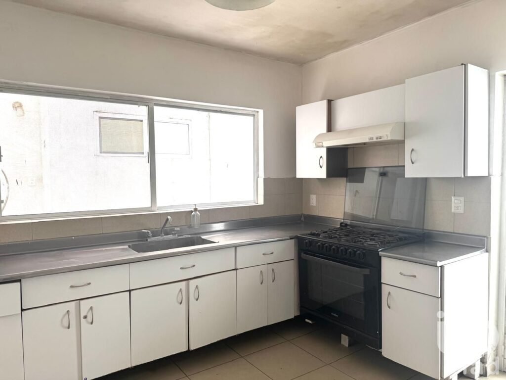Casa en VENTA en el CENTRO ideal para Oficinas en San Luis Potosí