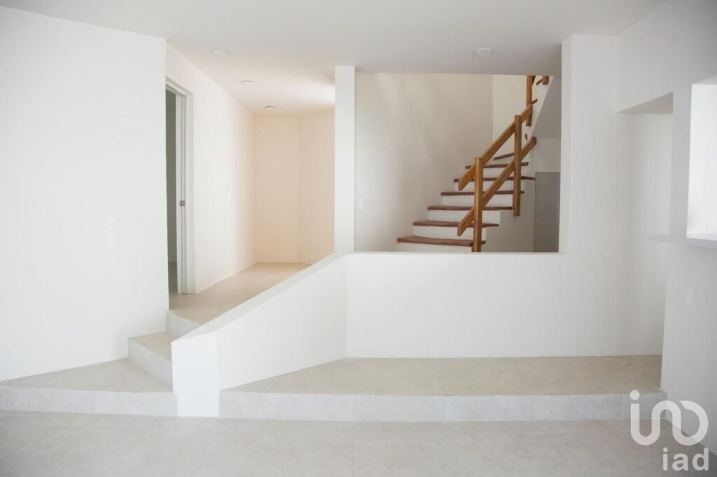 CASA EN VENTA EN ZONA DORADA DE CUERNAVACA, MORELOS