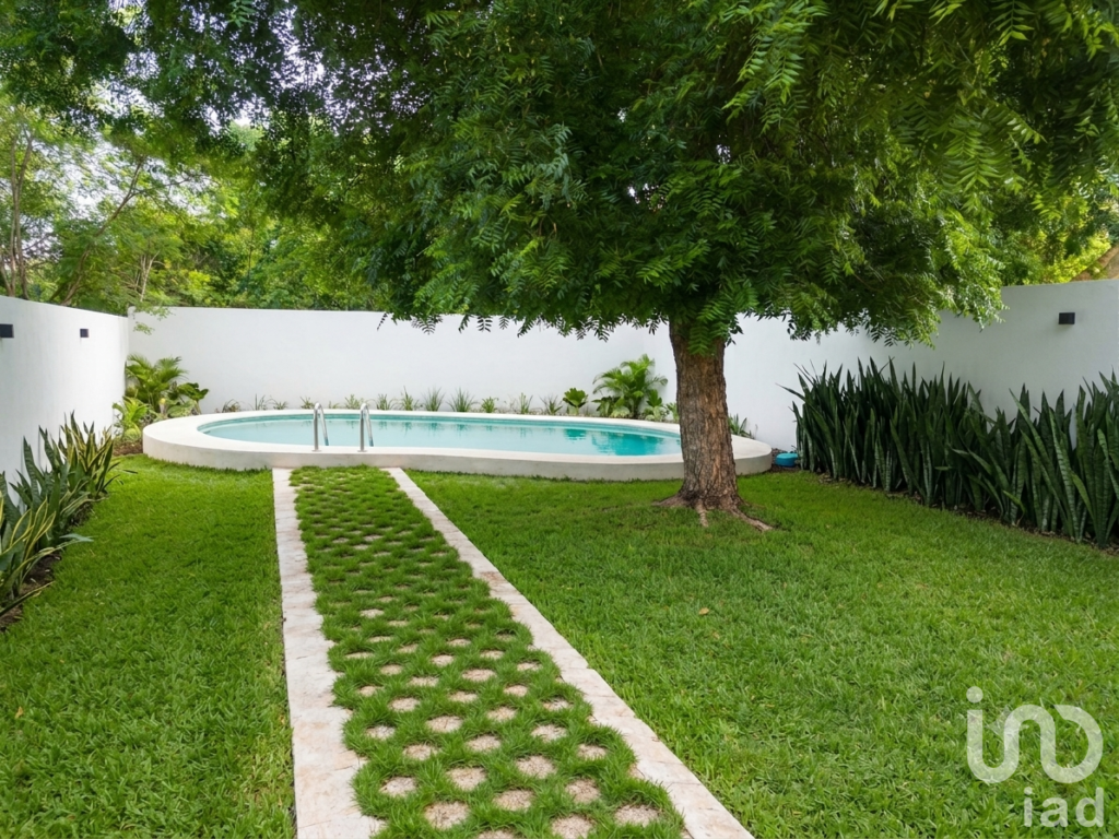CASA MODERNA EN CONKAL 3 REC, 4 BAÑOS, ALBERCA, ALTA PLUSVALÍA