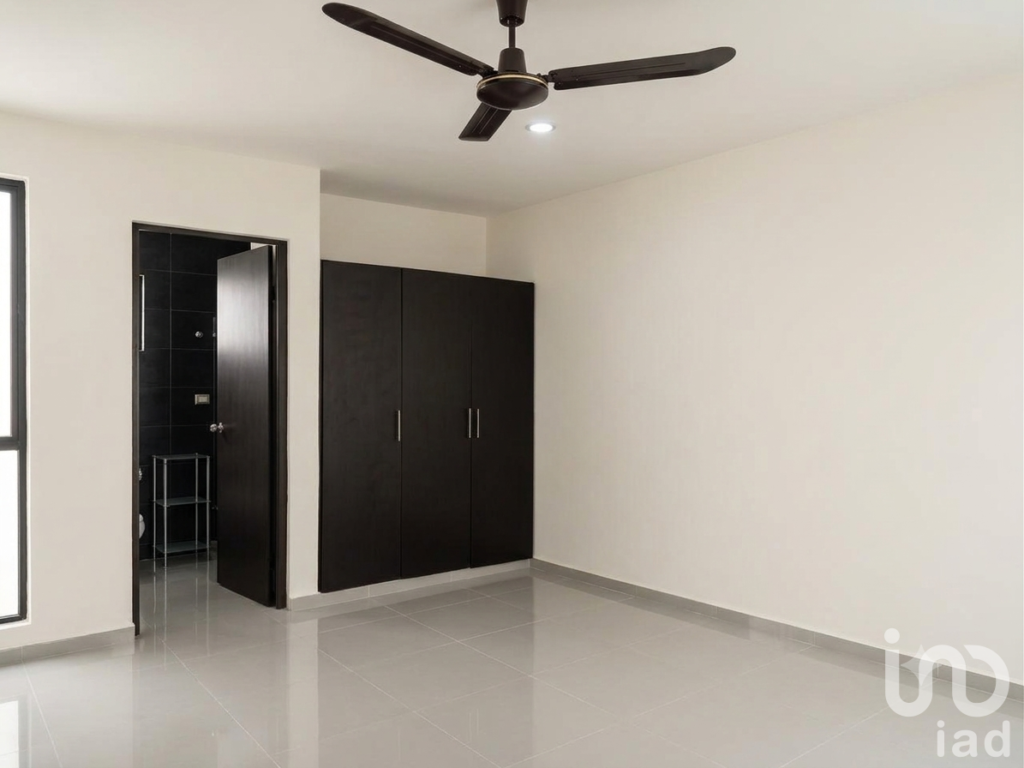 CASA MODERNA EN CONKAL 3 REC, 4 BAÑOS, ALBERCA, ALTA PLUSVALÍA