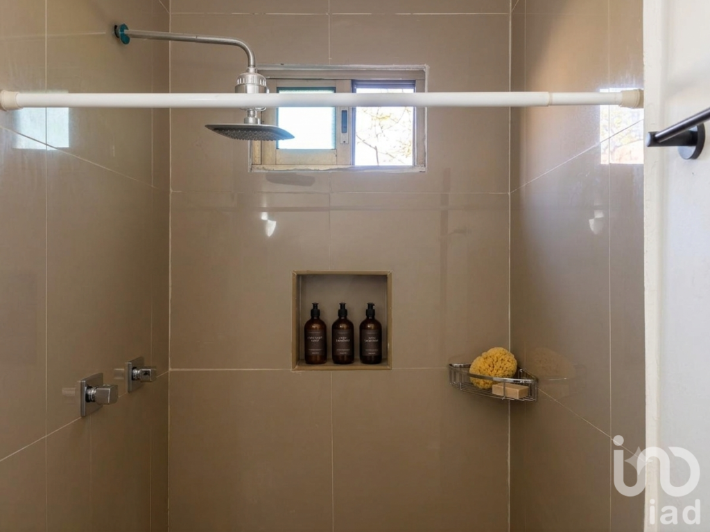 CASA MODERNA EN CONKAL 3 REC, 4 BAÑOS, ALBERCA, ALTA PLUSVALÍA