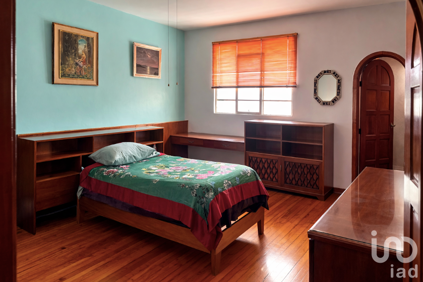 Casa con uso de suelo en venta en Narvarte, Benito Juárez, CDMX.