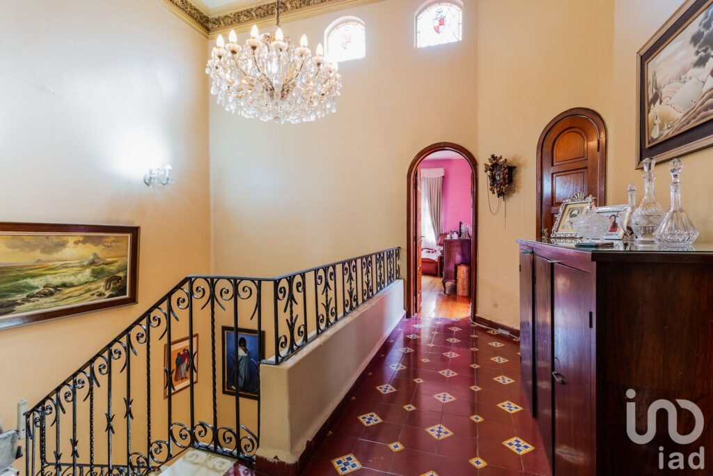 Casa con uso de suelo en venta en Narvarte, Benito Juárez, CDMX.