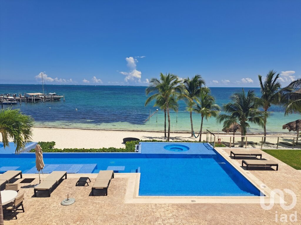 DEPARTAMENTO EN VENTA EN CONDOMINIO LA PLAYA  CANCÚN
