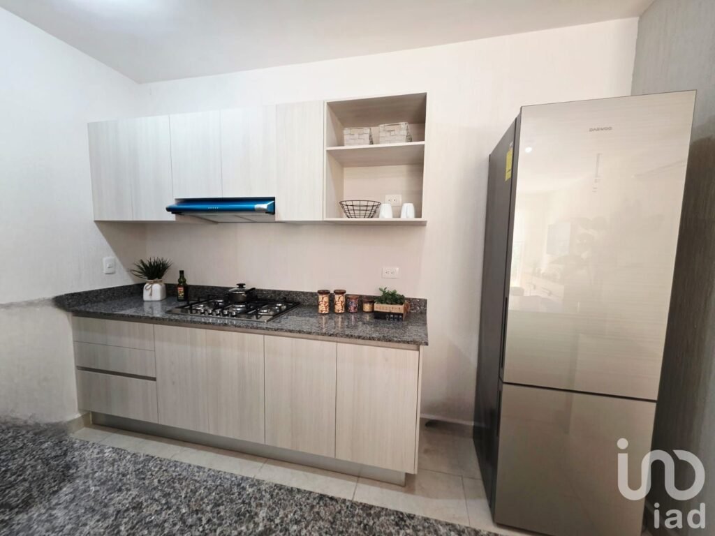 VENTA DE DEPARTAMENTO DE 2 HABITACIONES EN PLAYA DEL CARMEN