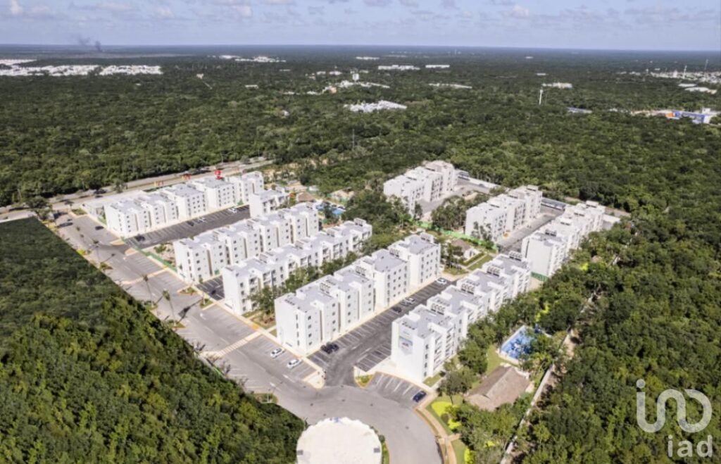 VENTA DE DEPARTAMENTO DE 2 HABITACIONES EN PLAYA DEL CARMEN