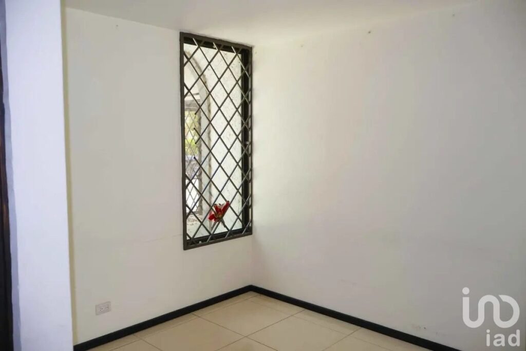 Casa en RENTA en Fracc. Arboledas de San Ignacio, Puebla con 376m2 de construcción.