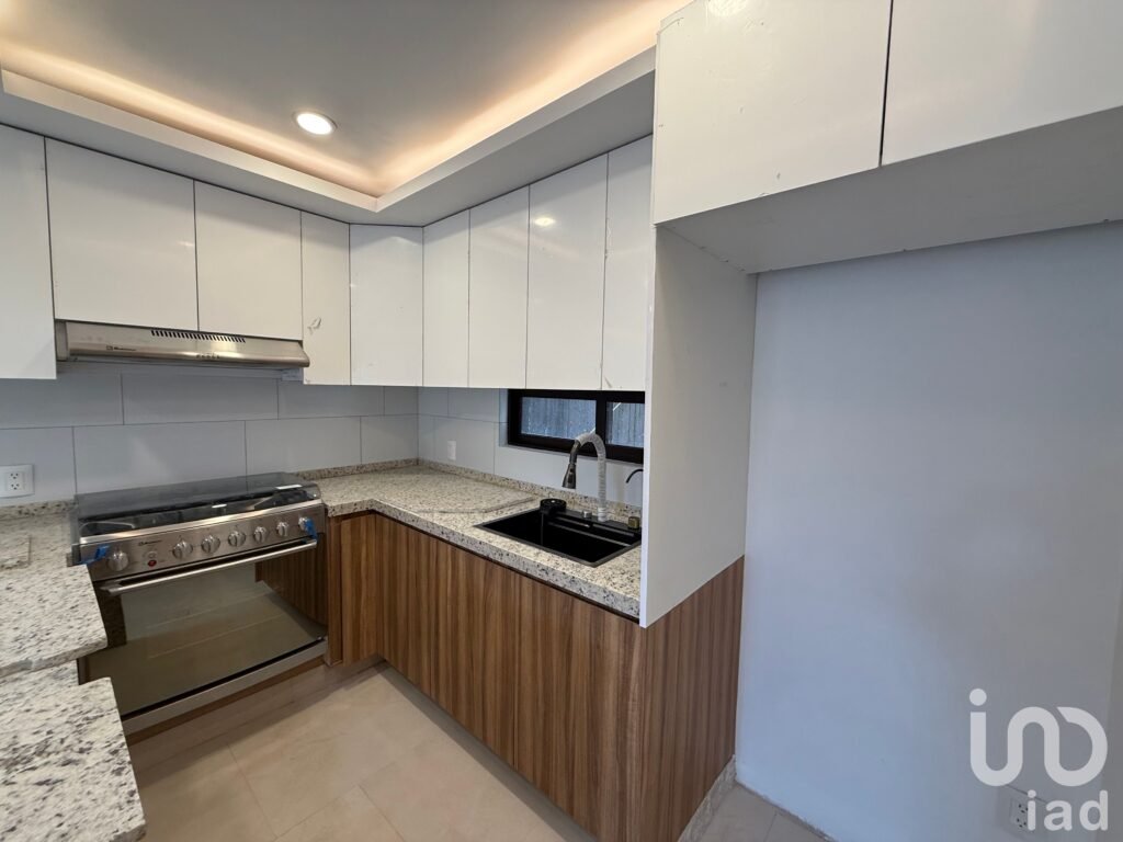 DEPARTAMENTO EN VENTA EN ANAHUAC I SECC, A UNOS PASOS DE CIRCUITO INTERIOR