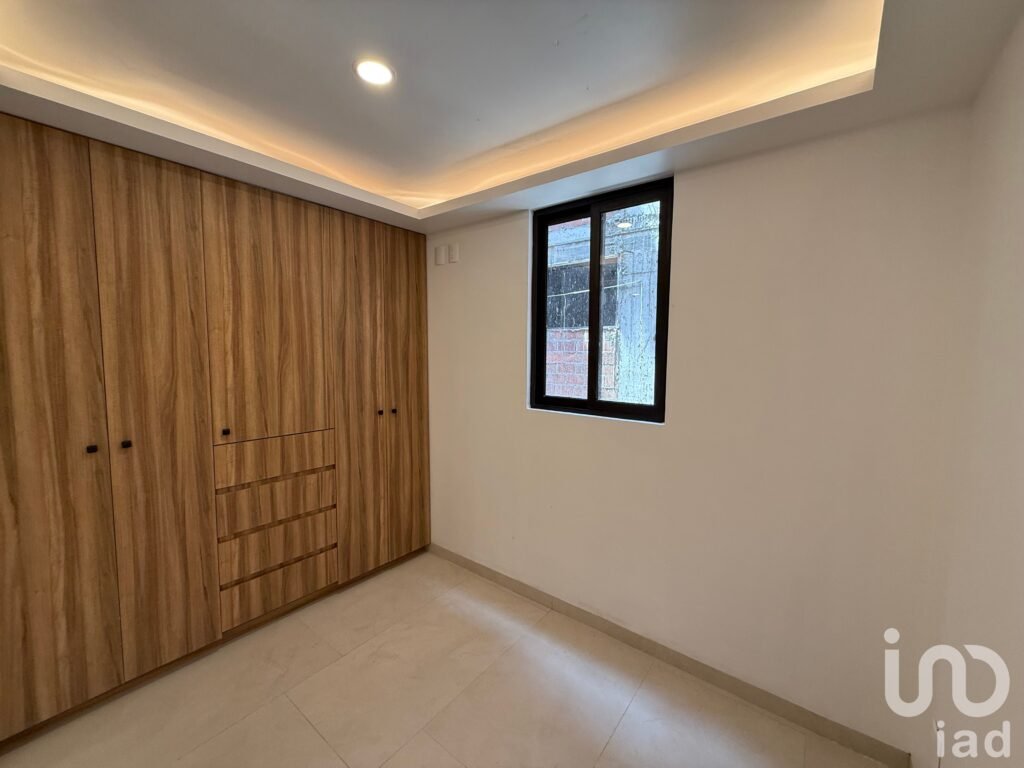 DEPARTAMENTO EN VENTA EN ANAHUAC I SECC, A UNOS PASOS DE CIRCUITO INTERIOR