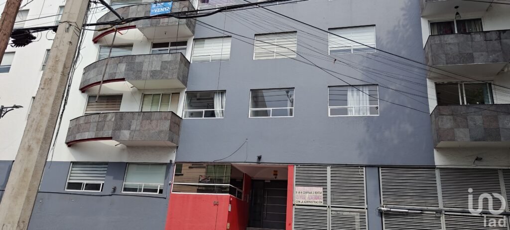 DEPARTAMENTO EN VENTA EN SANTA LUCIA 94