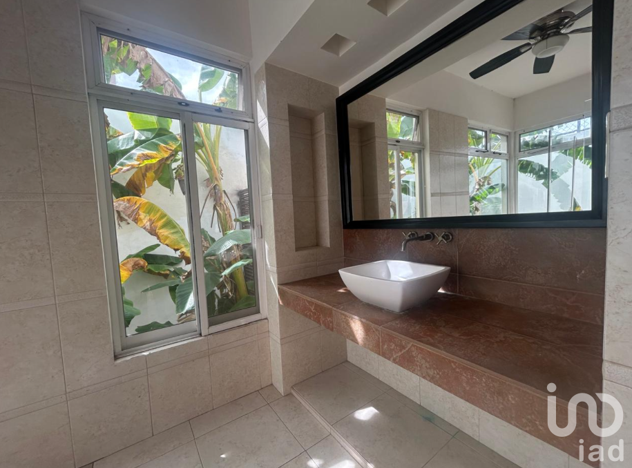 Casa en Venta en Montebello Mérida, Aplio Terreno, Piscina, Terraza y Recámara en Planta Baja