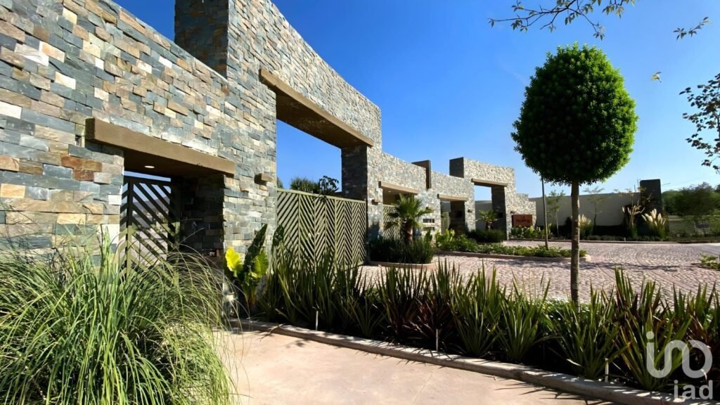 Venta de Lotes Residenciales  Premium ubicados enfrente de Jurica Querétaro Querétaro.