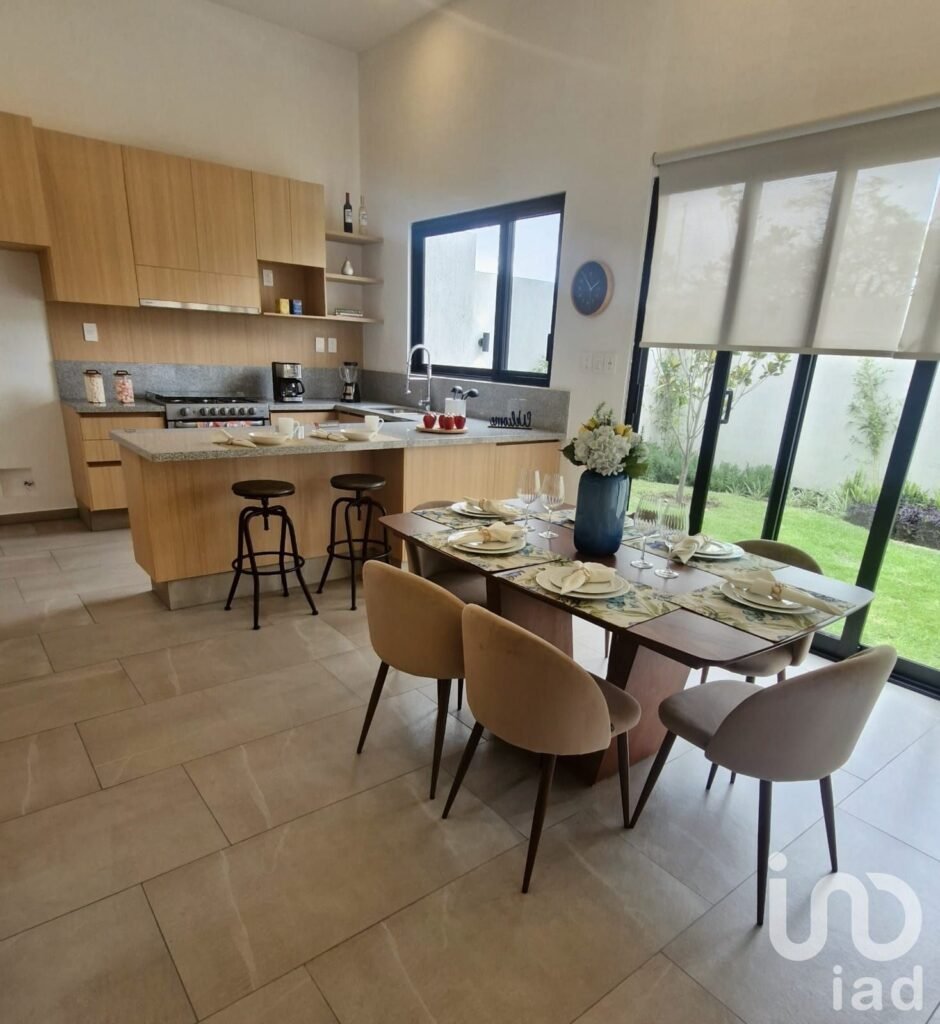 Casa en Preventa para agosto Modelo N2 en los Altos Juriquilla Querétaro Querétaro.