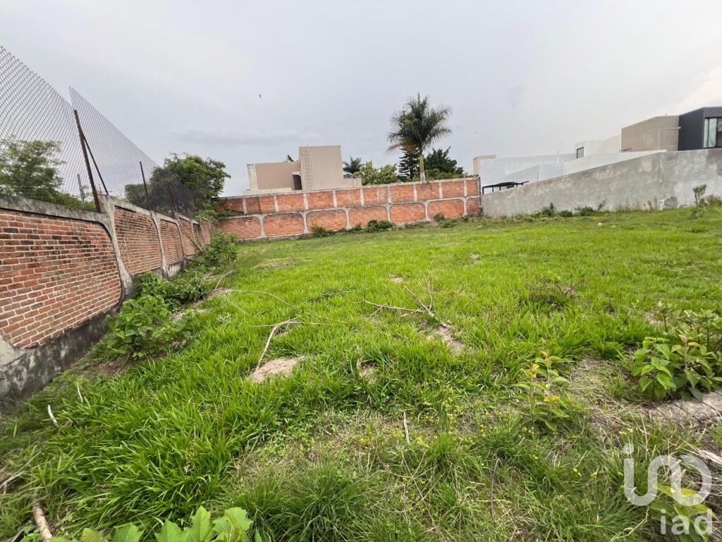 Hermoso terreno plano 750 m2 en fraccionamiento con vigilancia