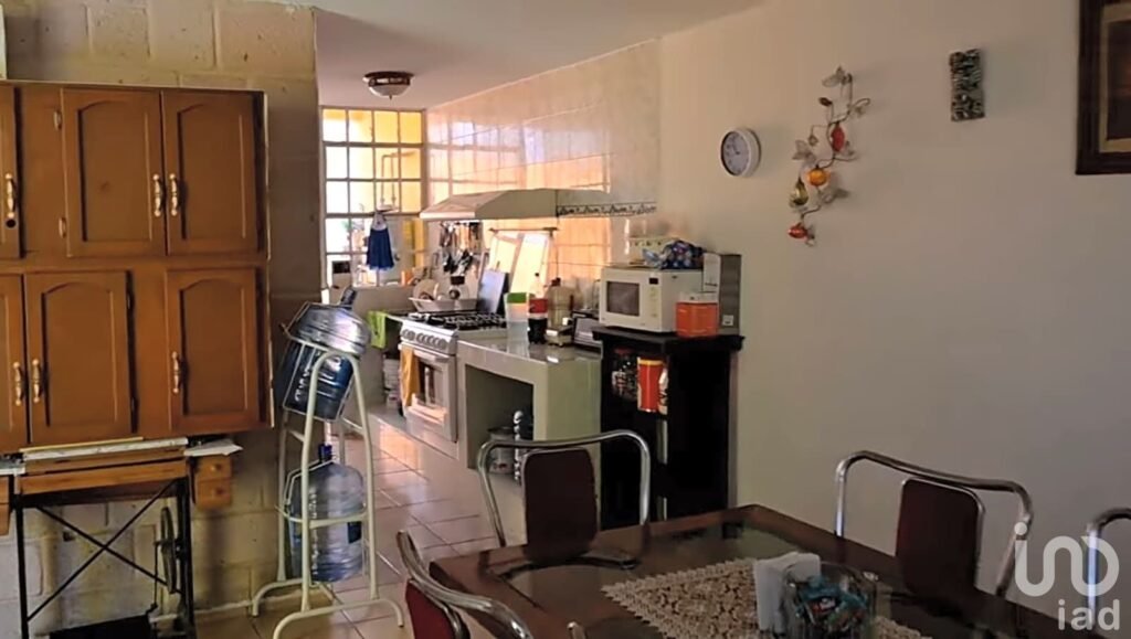 Casa en Venta Cerca de Avenida Periodismo con Recámara en Planta Baja