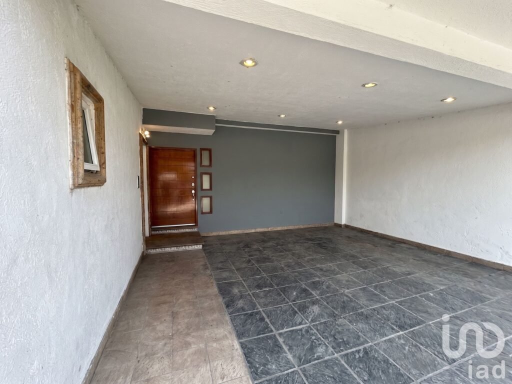 Casa en Venta en Fraccionamiento Bosques de Santa Anita