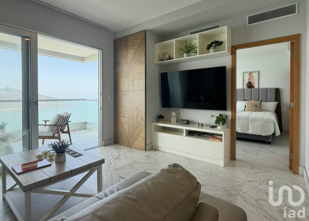 Departamento en venta en Torre en Zona Dorada, Mazatlán, Sinaloa.