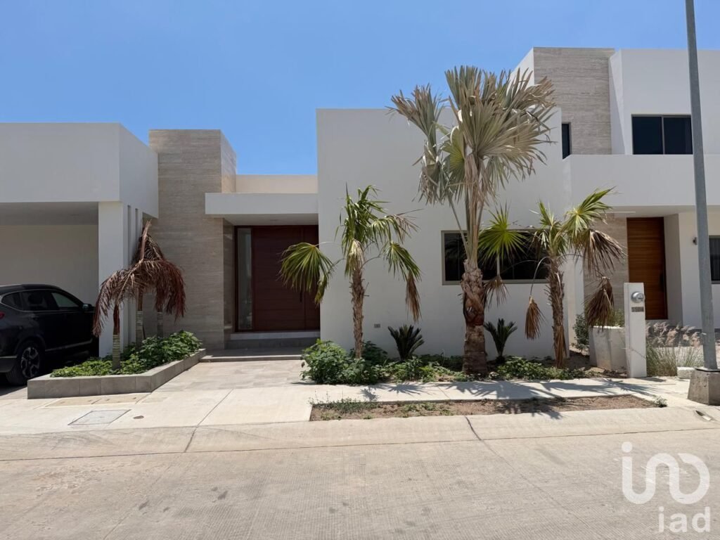 CASA RESIDENCIAL EN RENTA FRACCIONAMIENTO OLYMPUS MAZATLAN