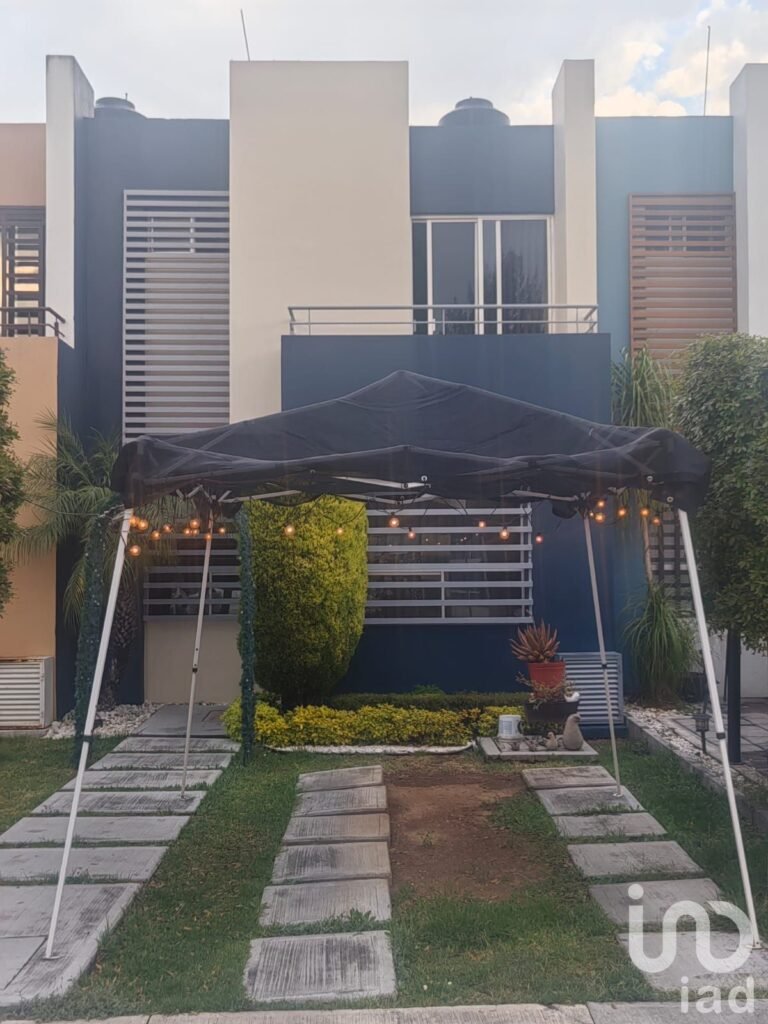 Casa en Venta en Puerta Nogal | 3 Recámaras | 3 Baños | Seguridad 24/7 | $2.6 MDP