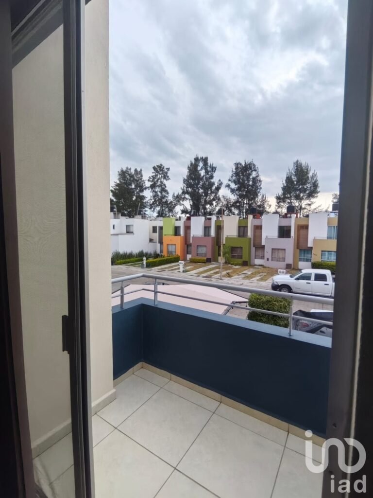 Casa en Venta en Puerta Nogal | 3 Recámaras | 3 Baños | Seguridad 24/7 | $2.6 MDP