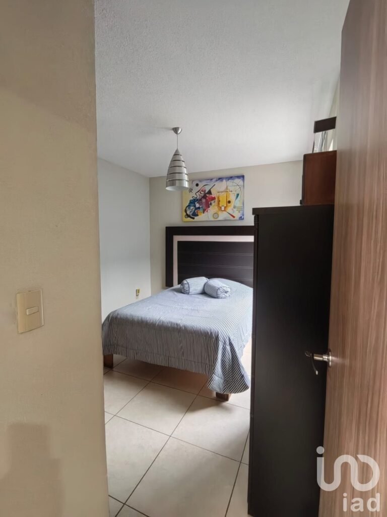 Casa en Venta en Puerta Nogal | 3 Recámaras | 3 Baños | Seguridad 24/7 | $2.6 MDP