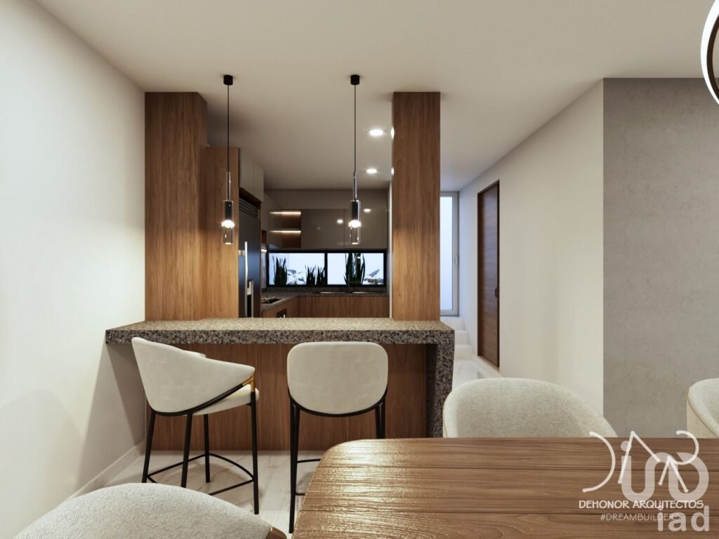 Casa en Venta en Fray Antonio de San Miguel | 4 Recámaras | Cochera para 2 Autos | $4.5 MDP