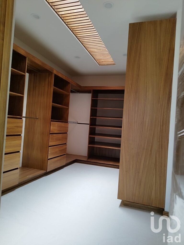 Casa en Venta en Praderas Altozano II | 4 Recámaras | Jardín | Acabados Premium | $5.3 MDP