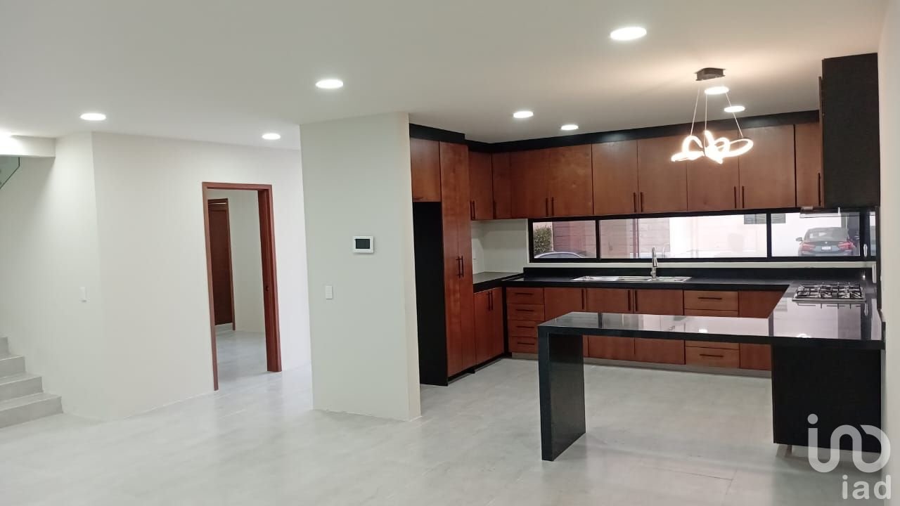 Casa en Venta en Montaña Monarca I | 4 Recámaras | Jardín | Cochera para 4 Autos | $5.3 MDP Casa en Venta en Montaña Monarca I | 4 Recámaras | Jardín | Cochera para 4 Autos | $5.3 MDP
