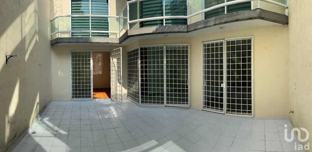 Venta departamento de lujo en la del Valle