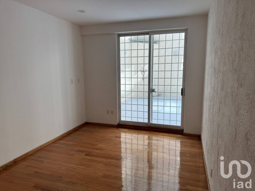 Venta departamento de lujo en la del Valle