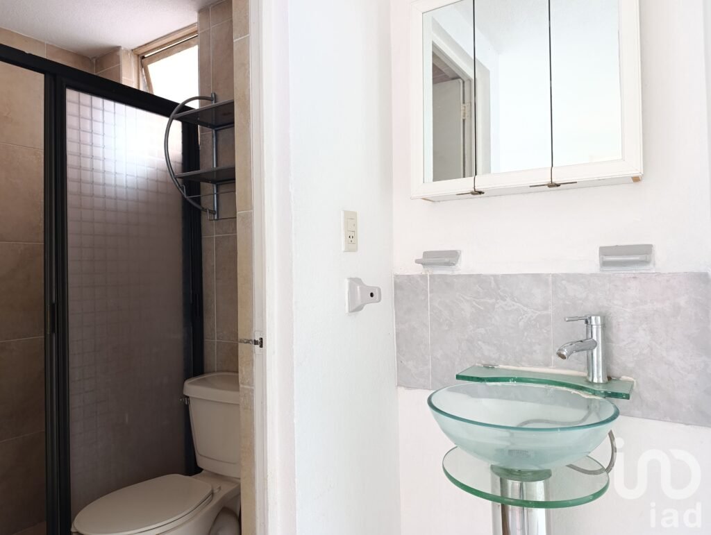 Casa en Venta cerca de Paseo Destino | 3 Recámaras | Cochera para 2 Autos