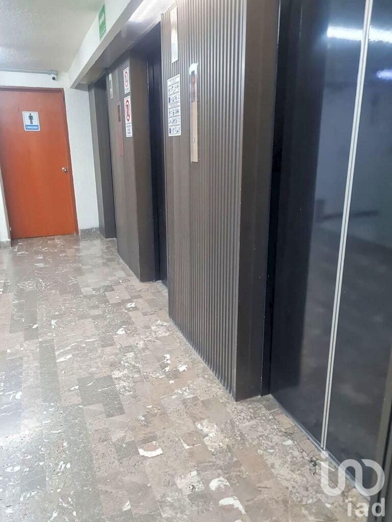 Consultorio en Renta por metro Zapata