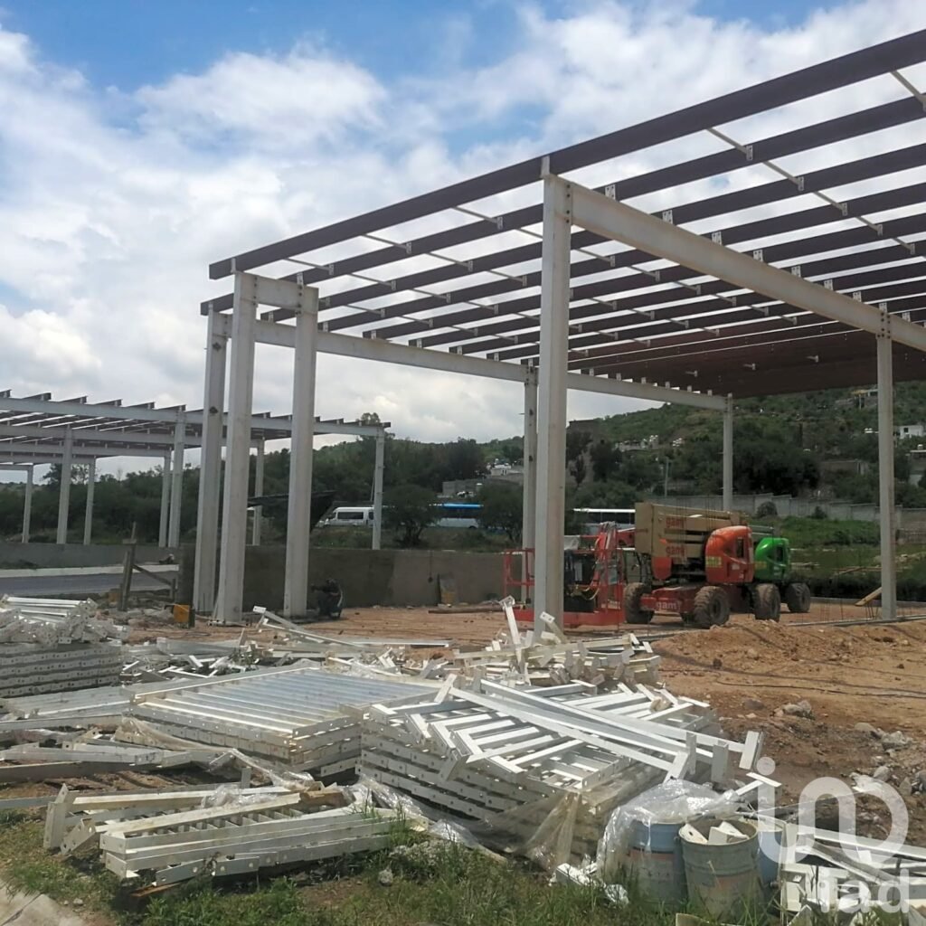 Venta Naves industriales en Querétaro Frente al PIQ (Parque Industrial Querétaro