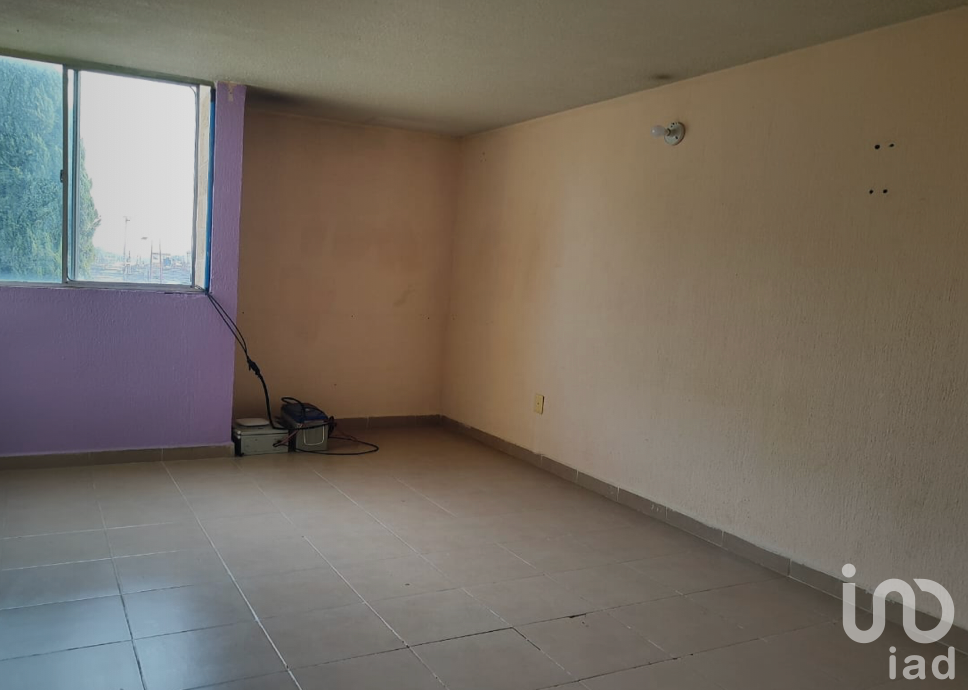CASA EN HUEHUETOCA 3 NIVELES CON JACUZZI